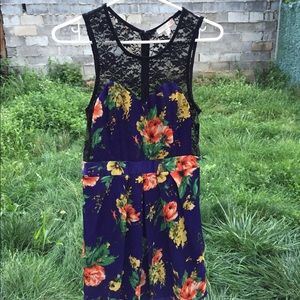 Silk Floral 🌺 & Lace Dress